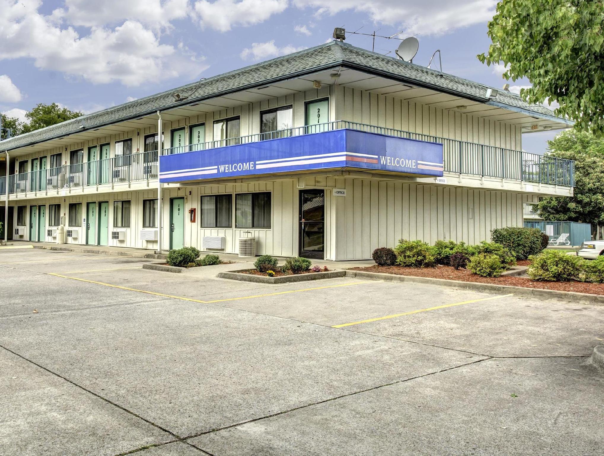 Ngoại cảnh khách sạn