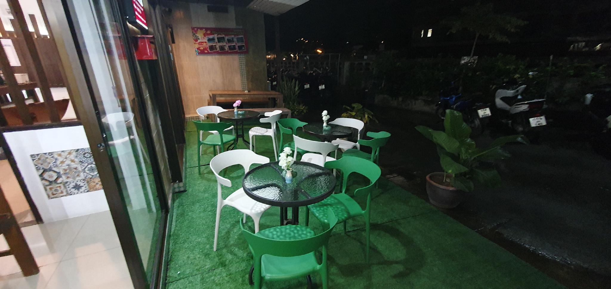 Ngoại cảnh khách sạn