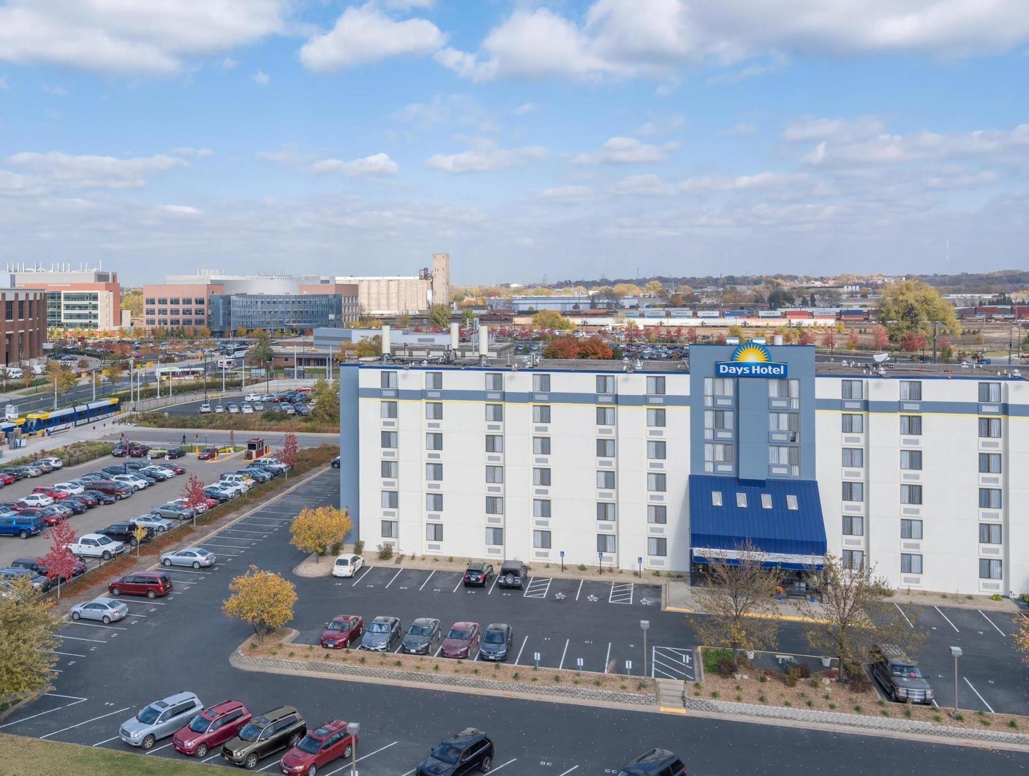 Ngoại cảnh khách sạn