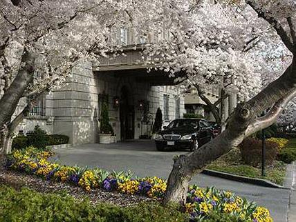 Ngoại cảnh khách sạn