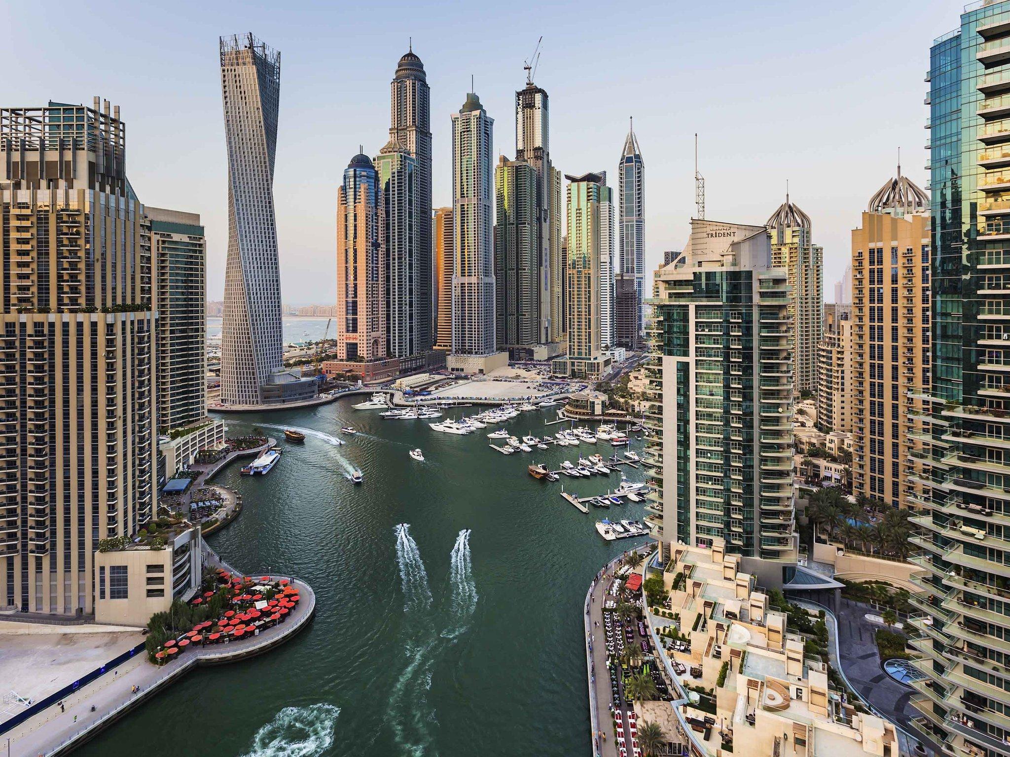 Nơi tham quan gần đây