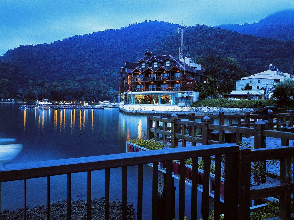 Ngoại cảnh khách sạn