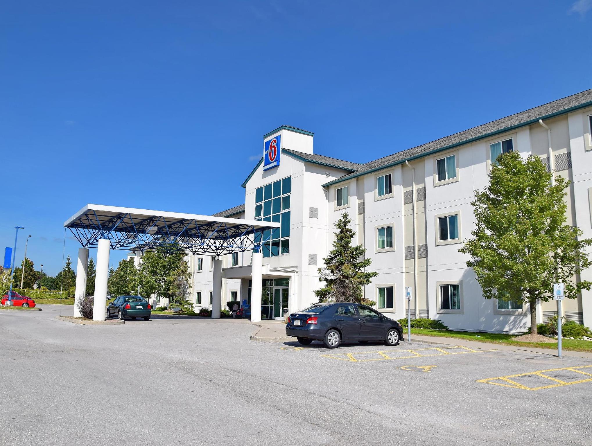 Ngoại cảnh khách sạn