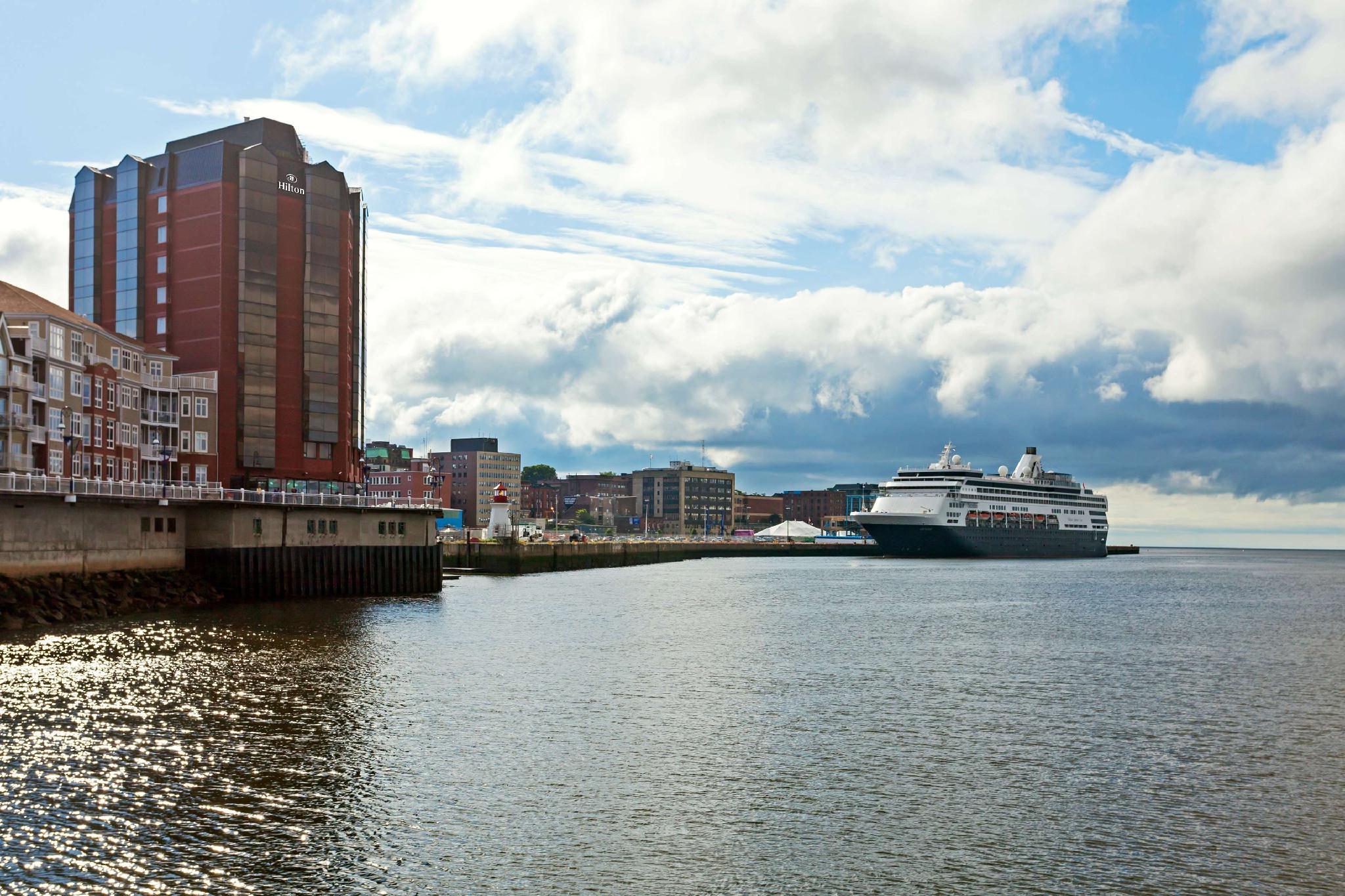 Ngoại cảnh khách sạn