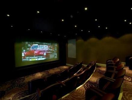 Trung tâm hội nghị