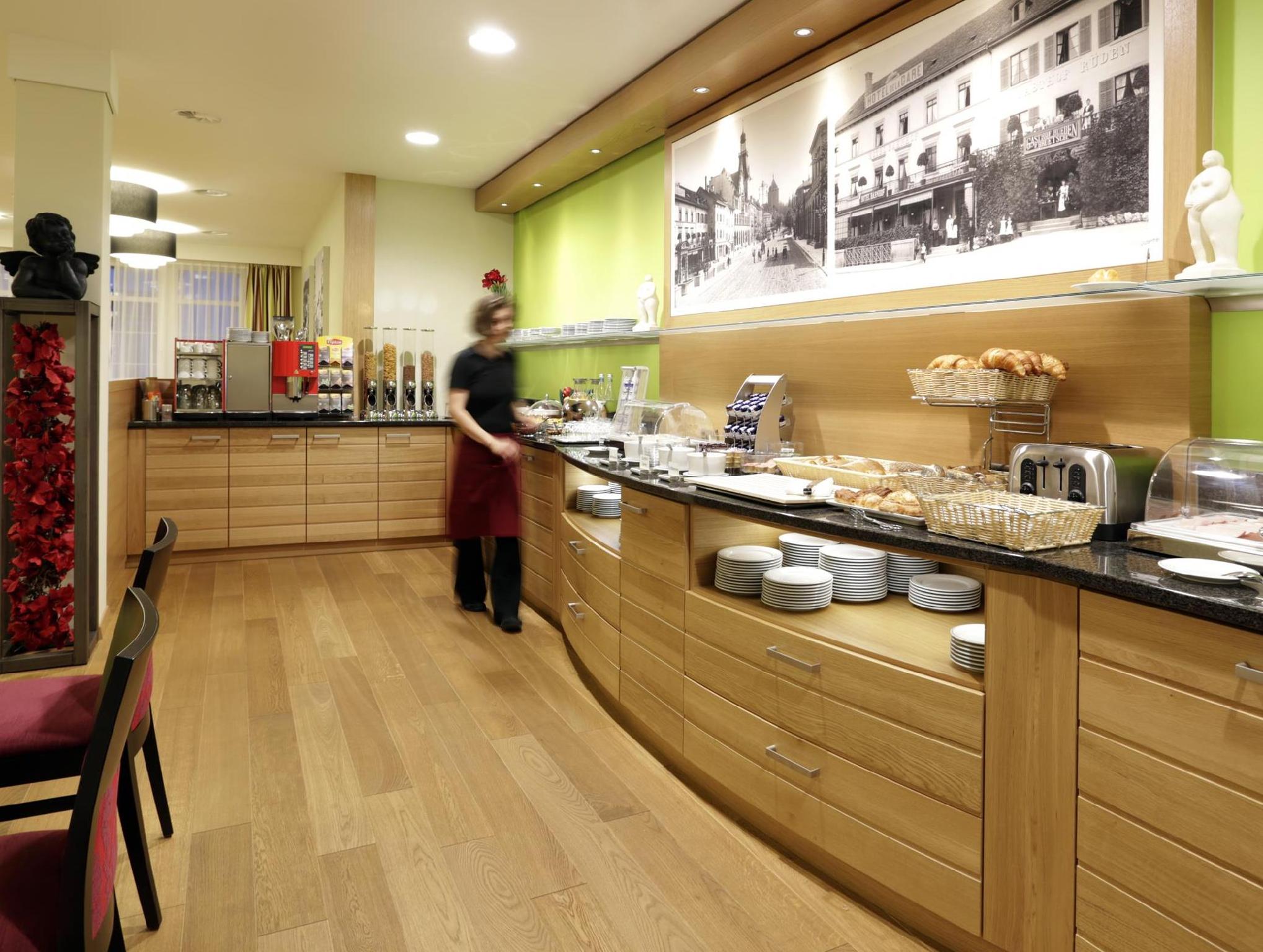 Đồ ăn và thức uống