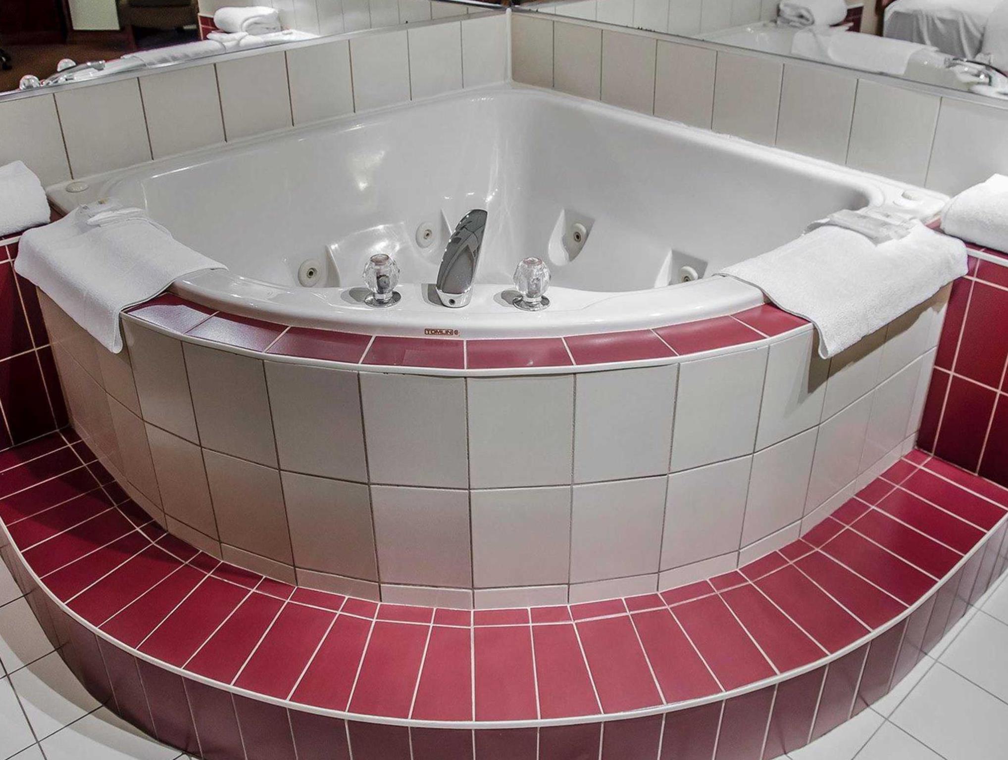 Bồn tắm nước nóng