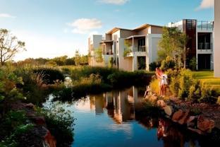 Ngoại cảnh khách sạn