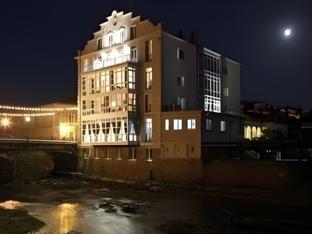 Ngoại cảnh khách sạn