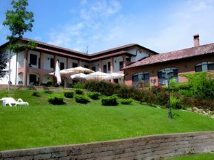 Ngoại cảnh khách sạn