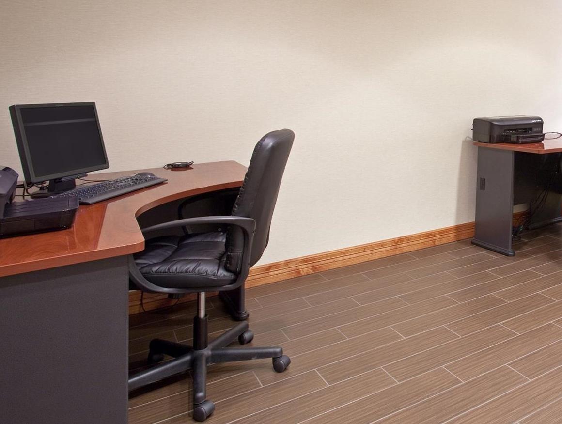 Trung tâm hội nghị