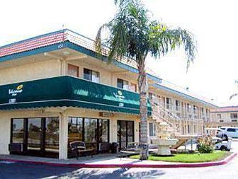 Ngoại cảnh khách sạn