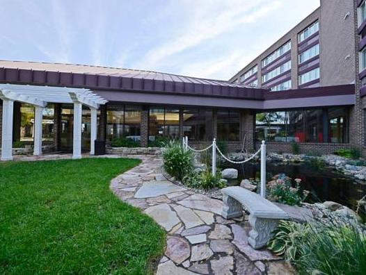 Ngoại cảnh khách sạn