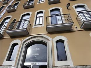 Ngoại cảnh khách sạn