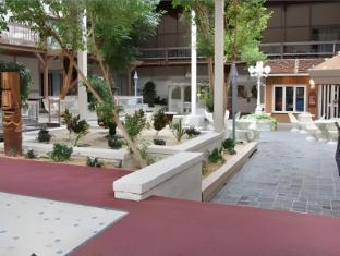 Ngoại cảnh khách sạn