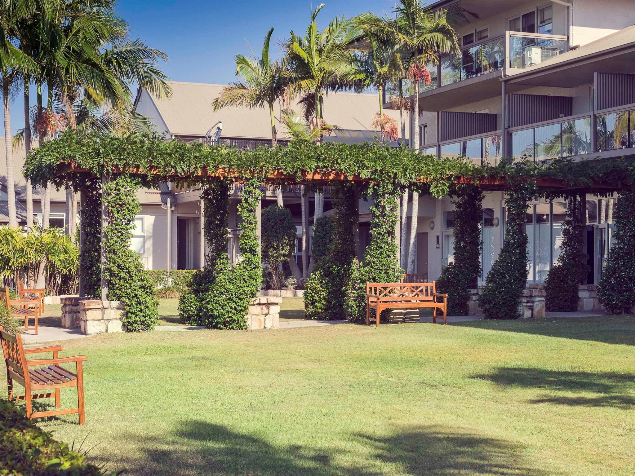 Ngoại cảnh khách sạn