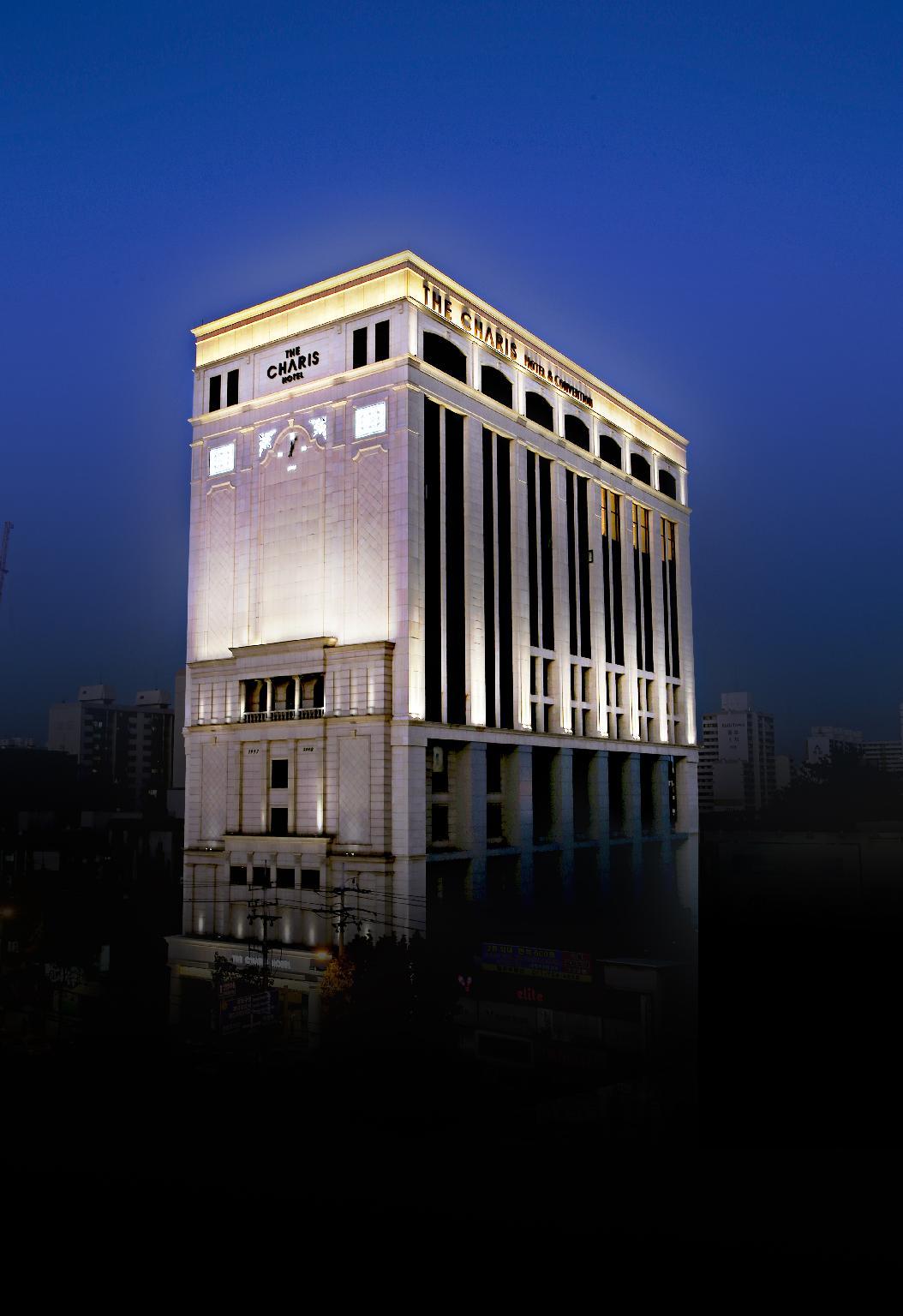 Ngoại cảnh khách sạn