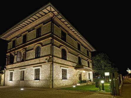 Ngoại cảnh khách sạn