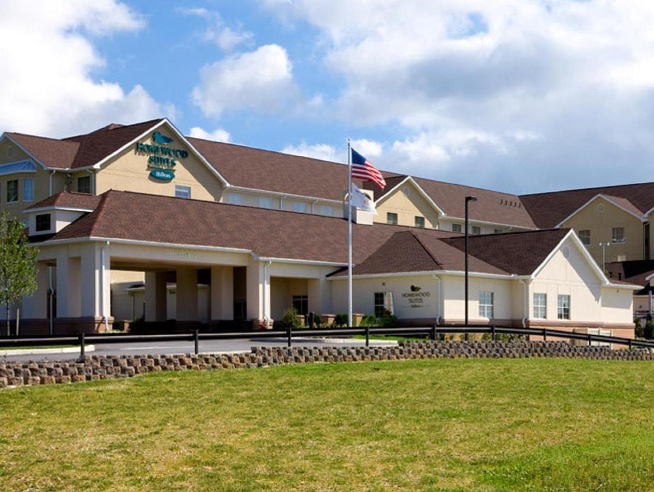 Ngoại cảnh khách sạn