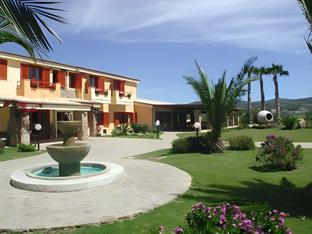 Ngoại cảnh khách sạn