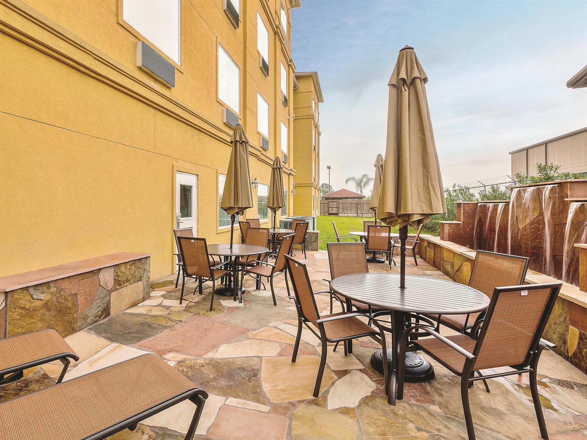 Ban công/sân hiên