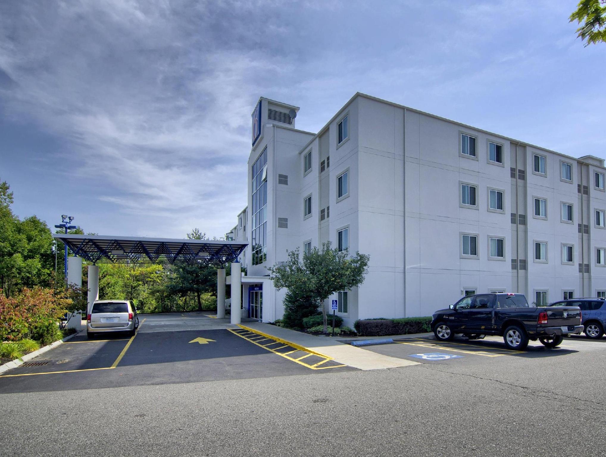 Ngoại cảnh khách sạn