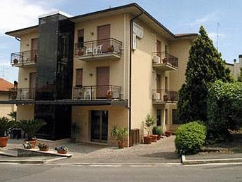 Ngoại cảnh khách sạn