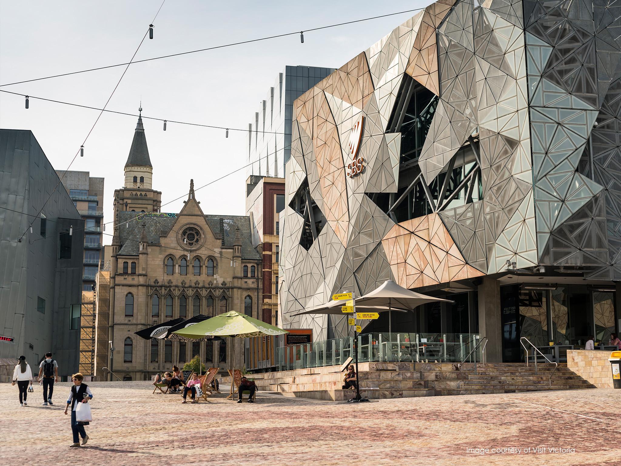 Khu vực xung quanh