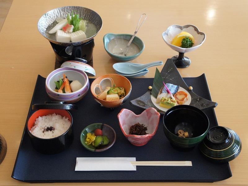 Đồ ăn và thức uống