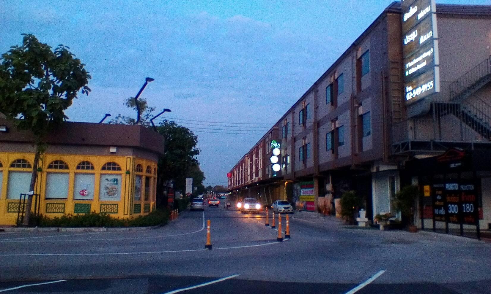 Ngoại cảnh khách sạn