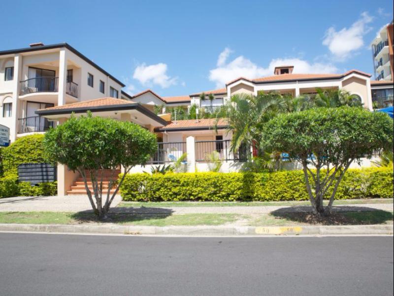 Ngoại cảnh khách sạn