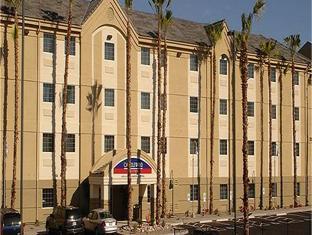 Ngoại cảnh khách sạn