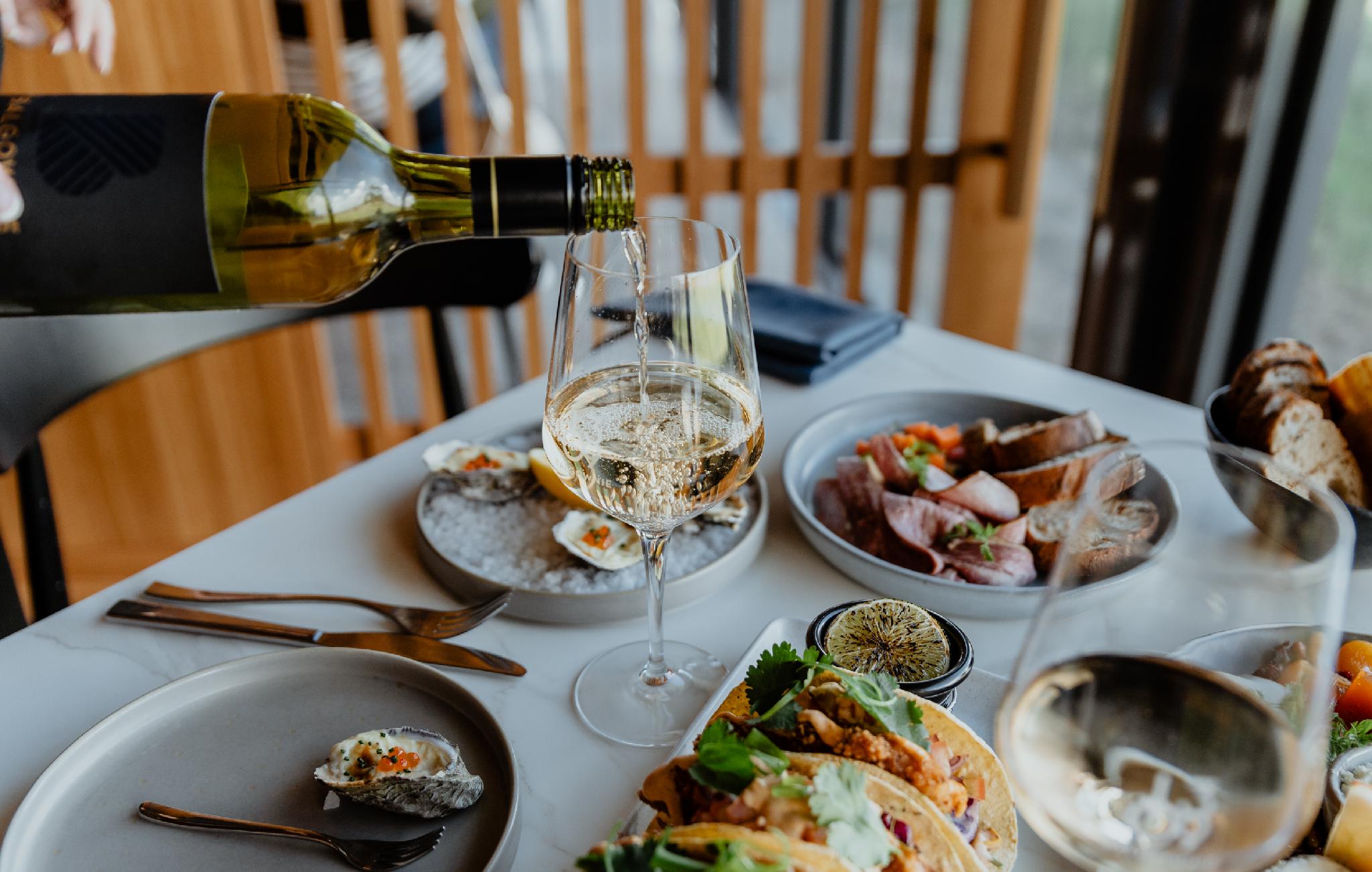 Đồ ăn và thức uống