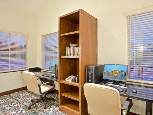 Trung tâm hội nghị