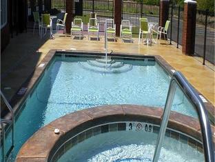 Bồn tắm nước nóng