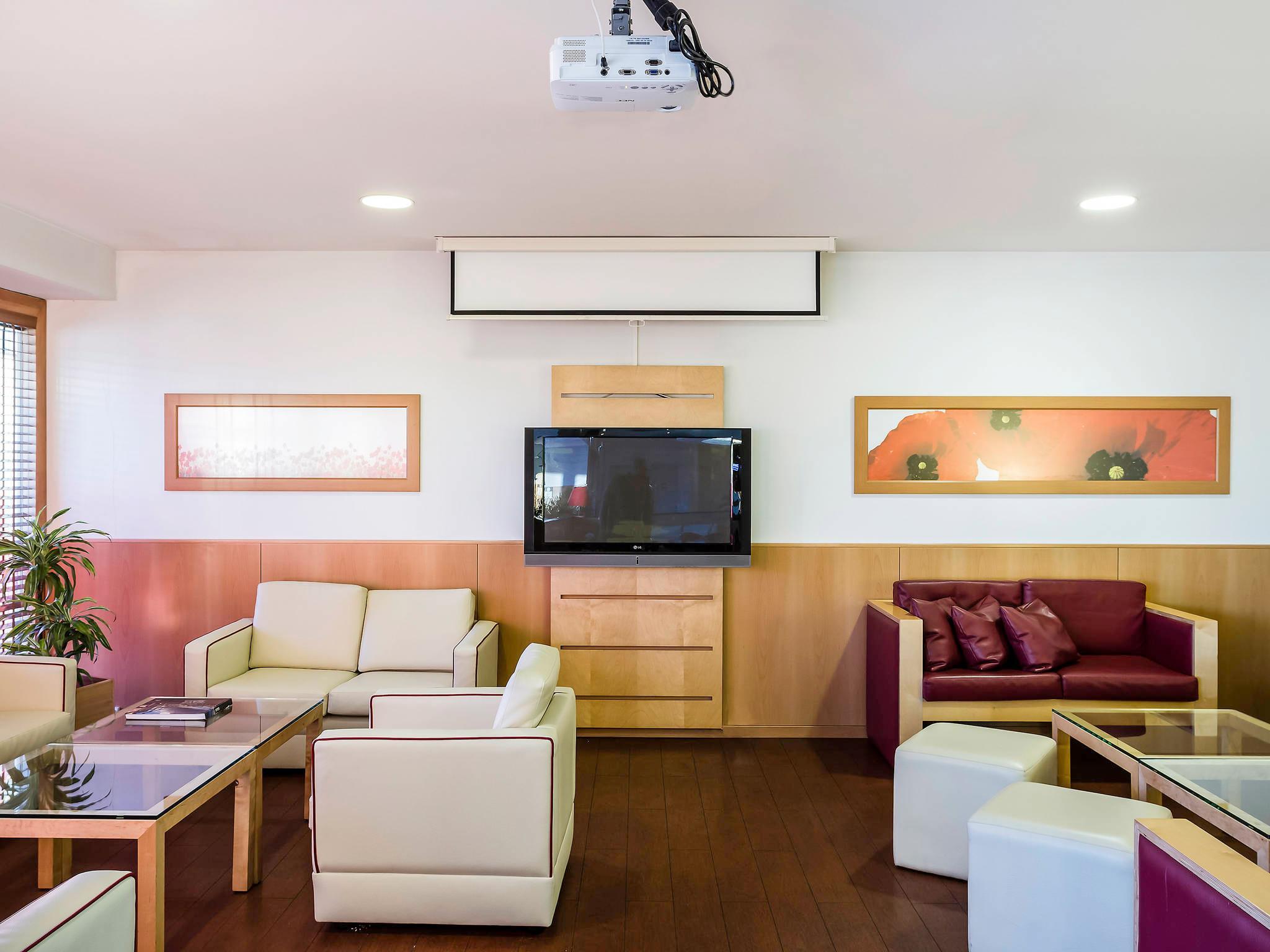 Phòng chờ chung/khu vực TV