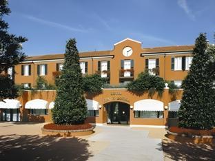 Ngoại cảnh khách sạn