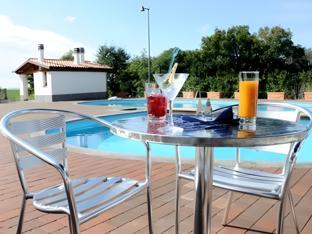 Ngoại cảnh khách sạn