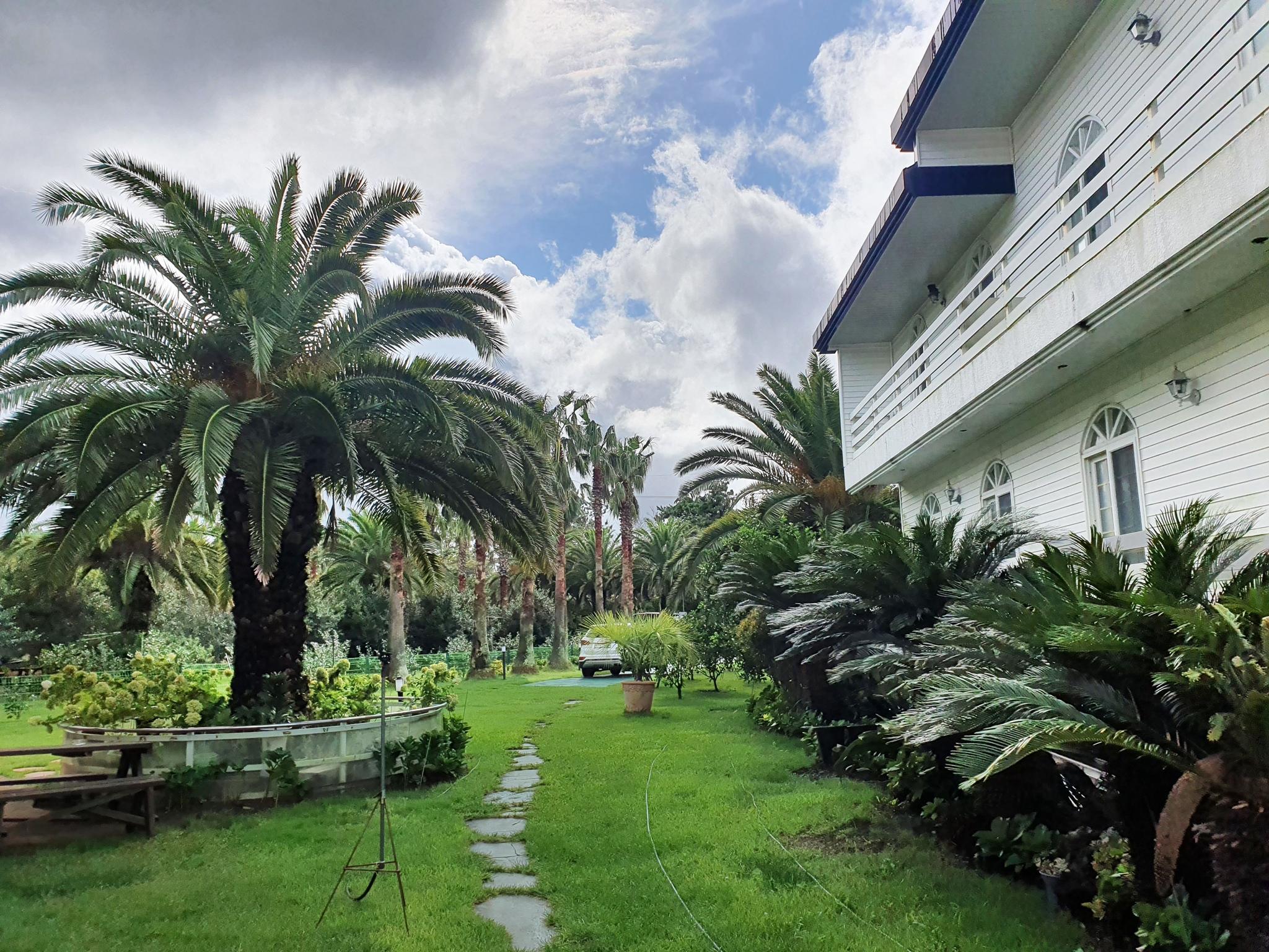 Ngoại cảnh khách sạn