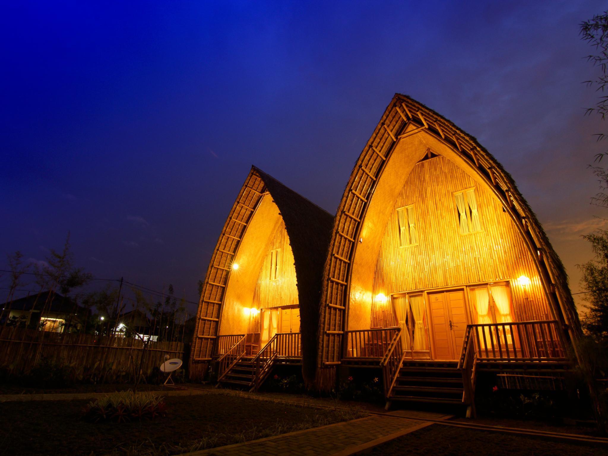 Ngoại cảnh khách sạn