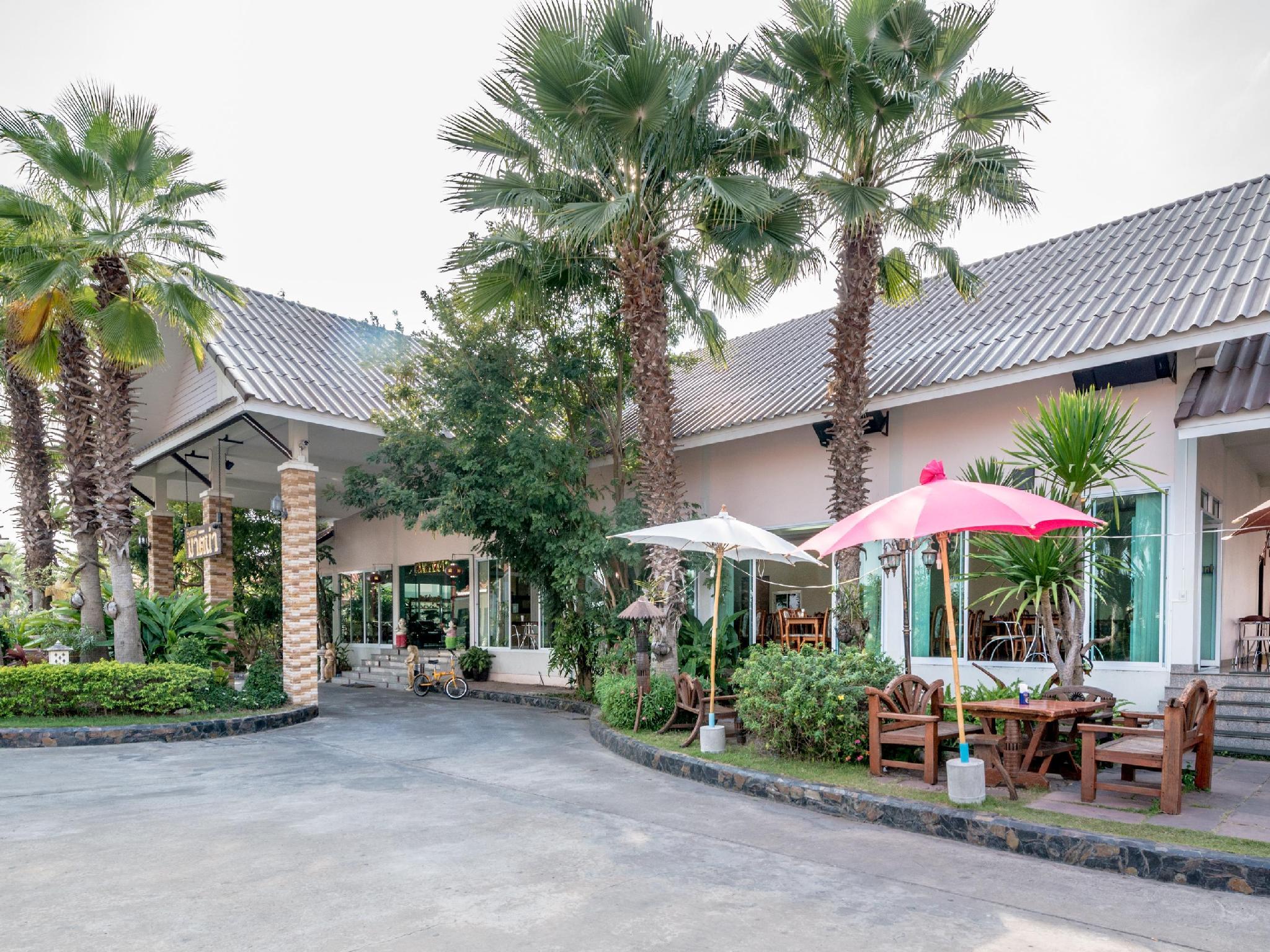 Ngoại cảnh khách sạn