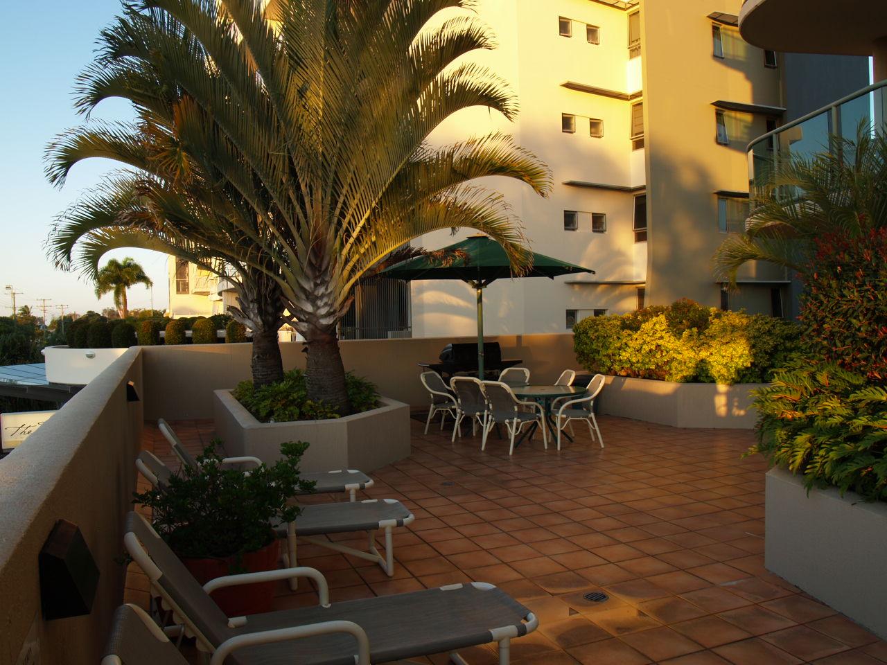 Ngoại cảnh khách sạn