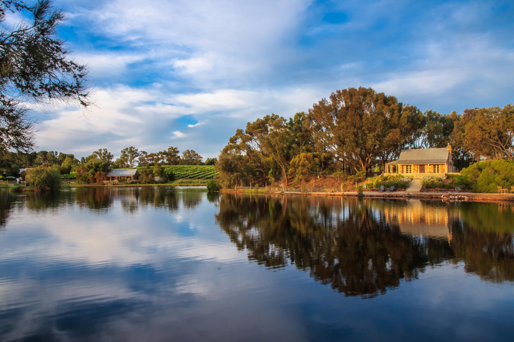 Ngoại cảnh khách sạn