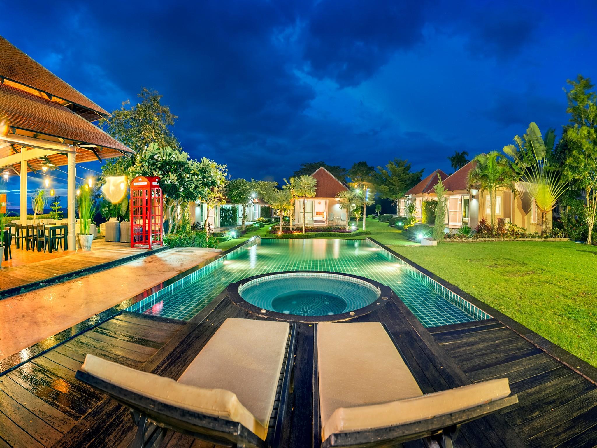 Ngoại cảnh khách sạn