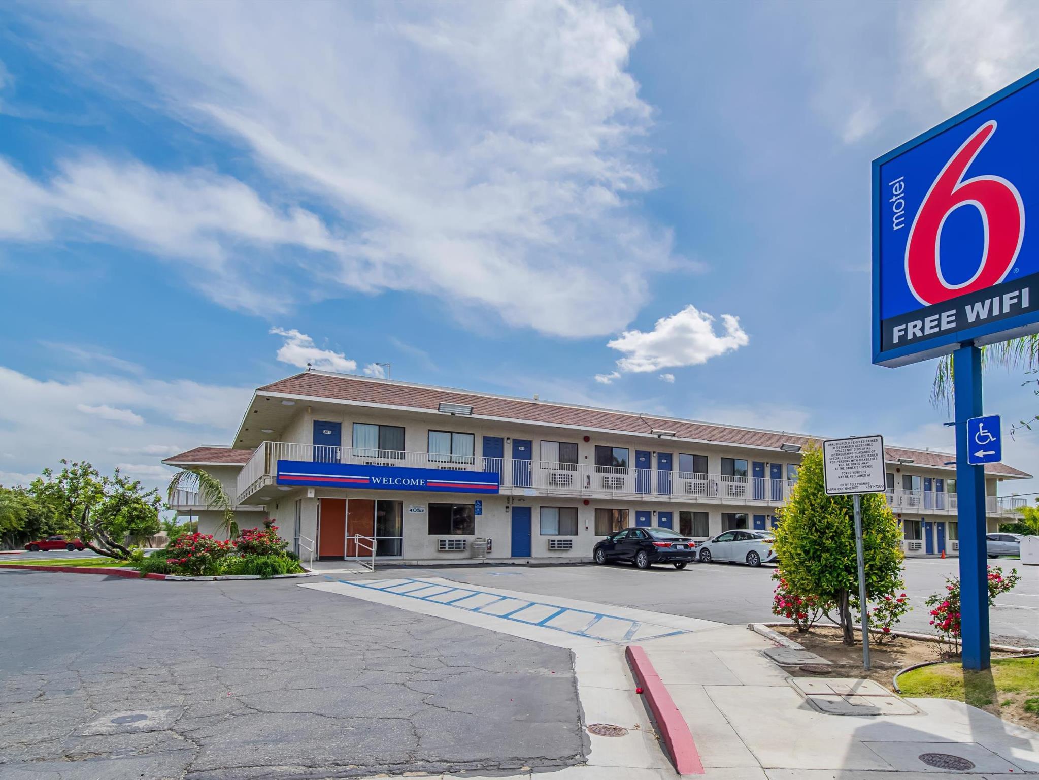 Ngoại cảnh khách sạn