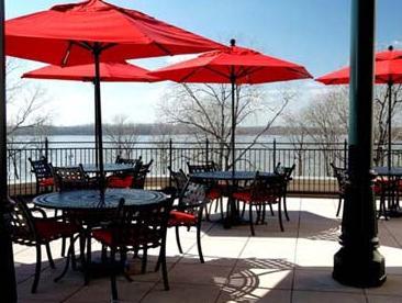 Khu vực xung quanh