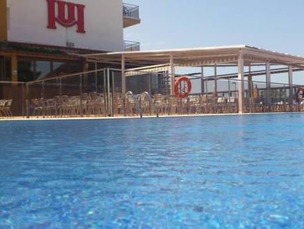 Ngoại cảnh khách sạn