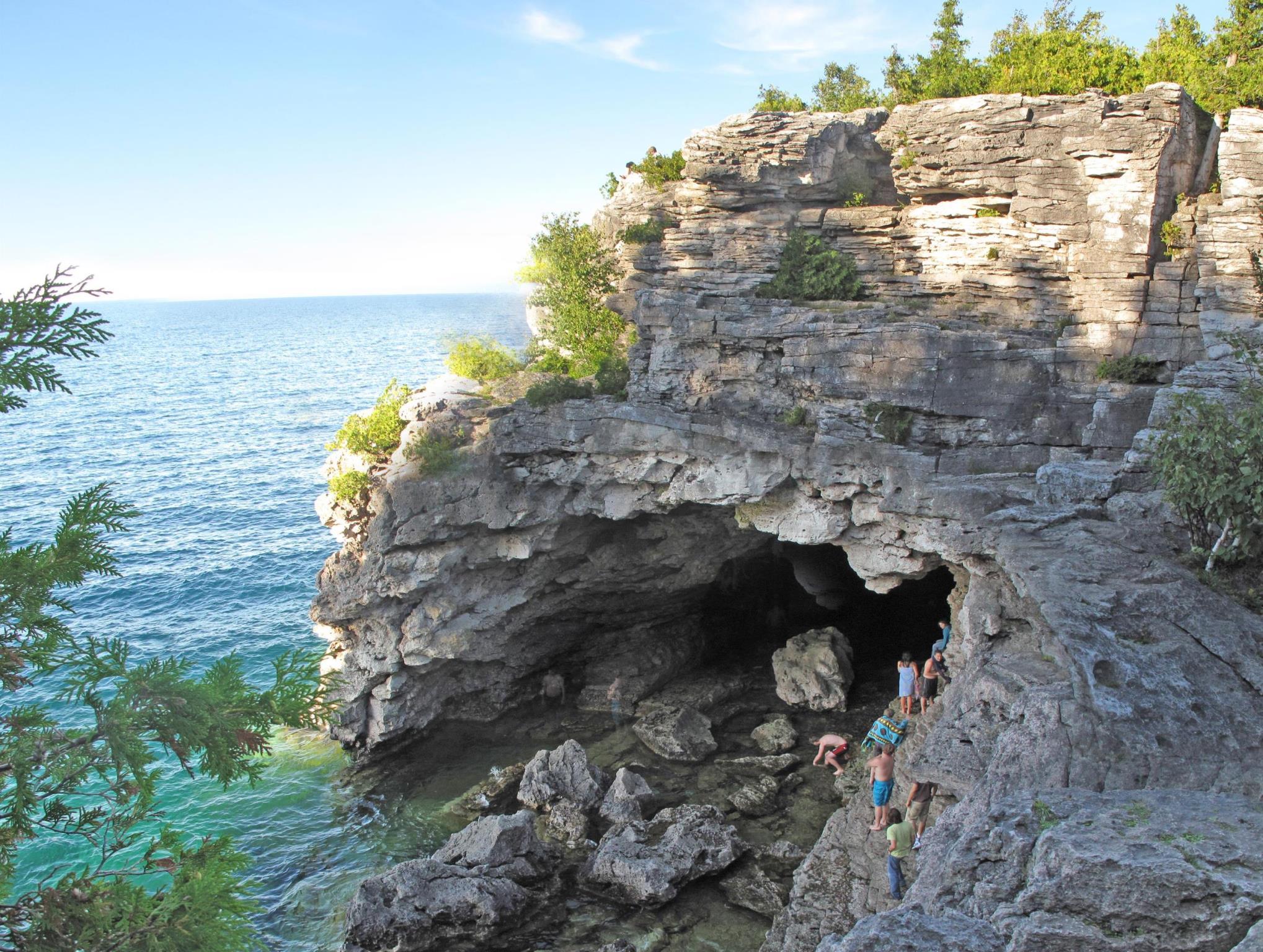 Khu vực xung quanh