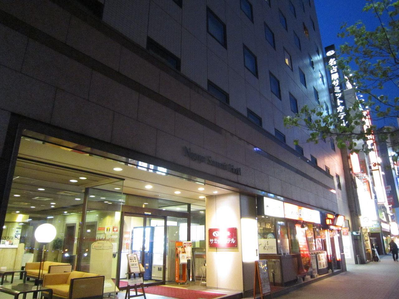 Ngoại cảnh khách sạn