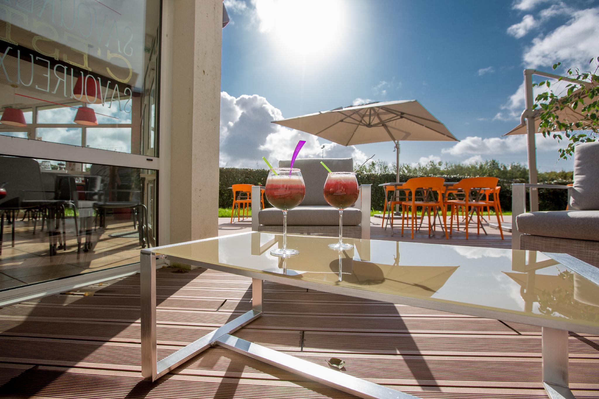 Ngoại cảnh khách sạn